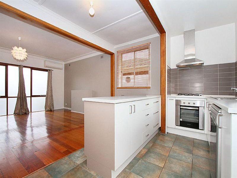 10 Elsey Road, Reservoir