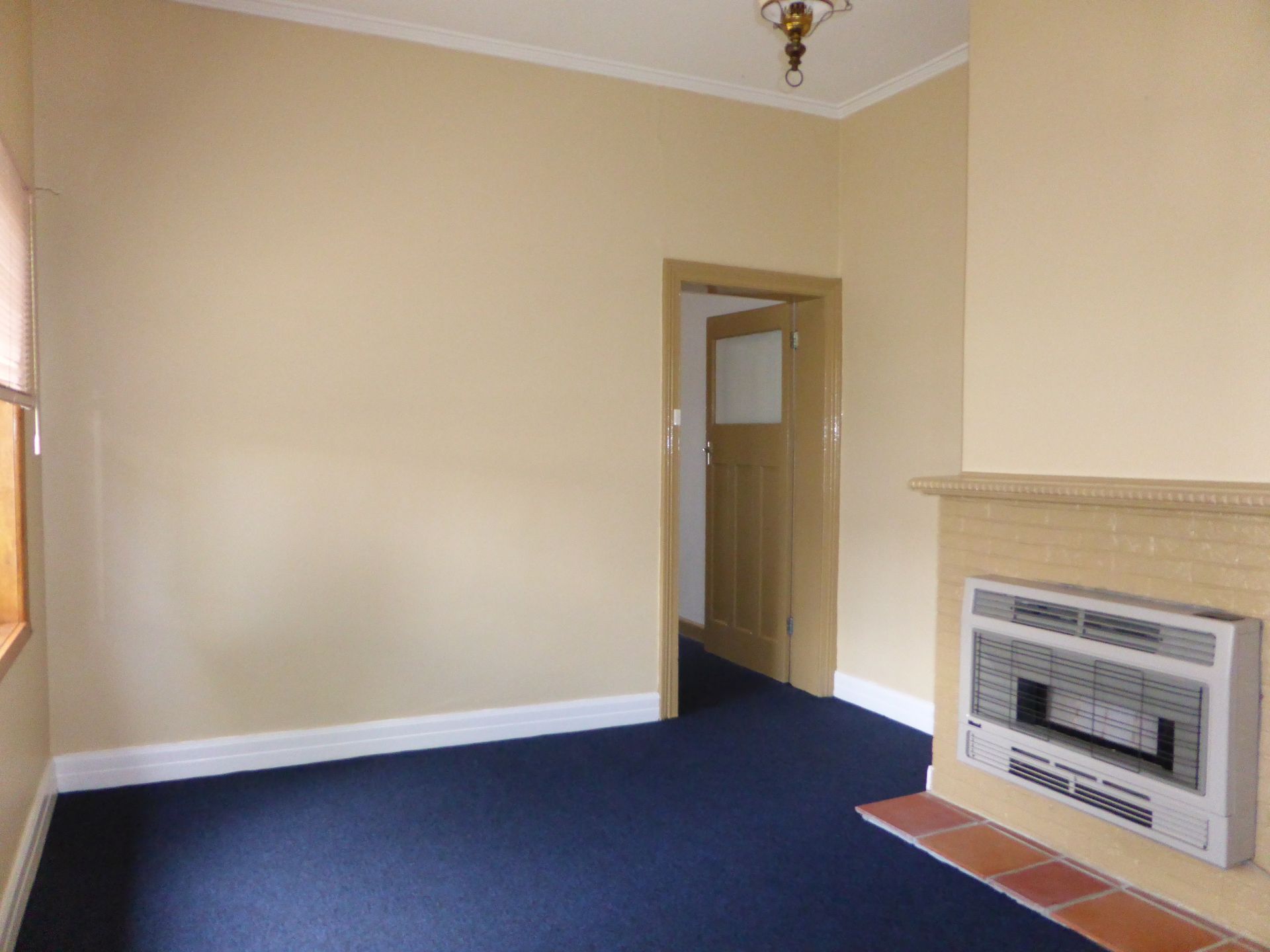 Single Fronted Terrace In Ideal Location
