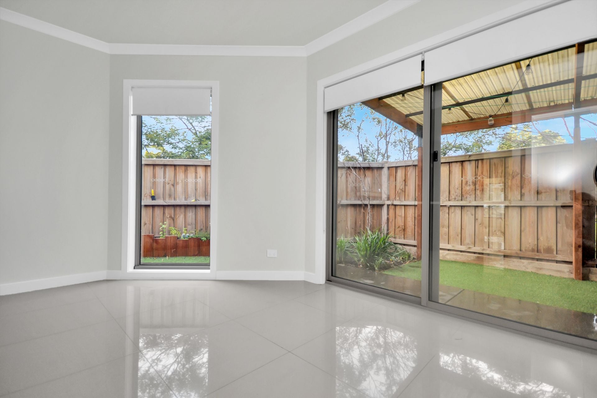 THREE BEDROOM CONTEMPORARY LIVING