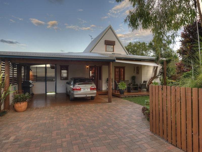 51 Hillcrest Avenue TWEED HEADS SOUTH NSW, Tweed Heads South - Thumbnail 2