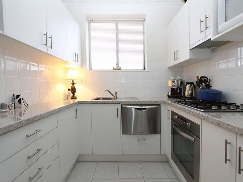 20/50 Adelphi Crescent Glenelg North 5045