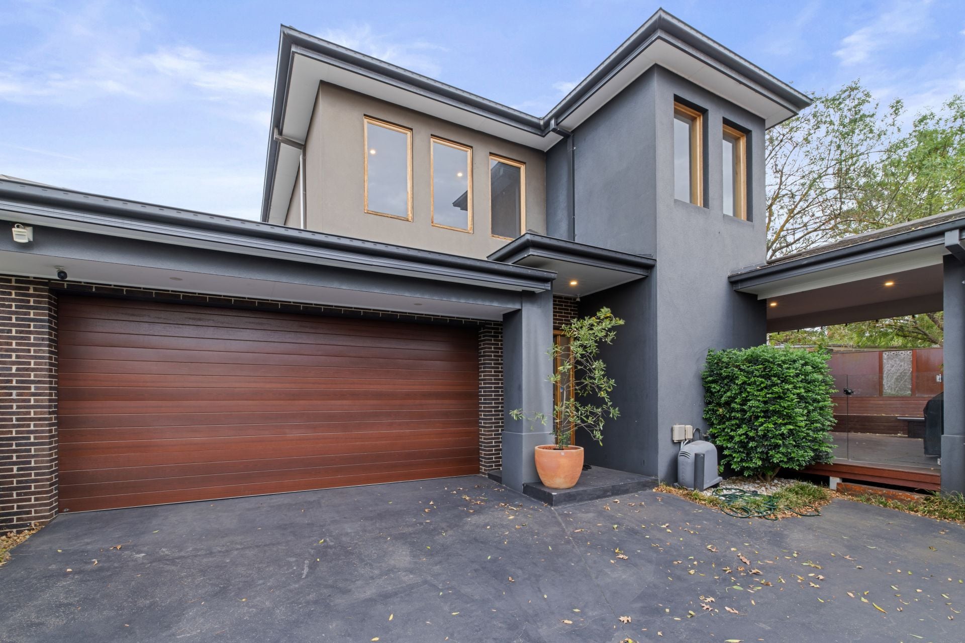 Executive Residence with grand proportions