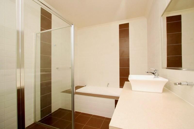 MEDERN LIVING IN HAYSTON VALLEY!