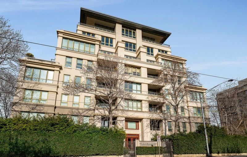 102/392A Toorak Road, Toorak - Thumbnail 4