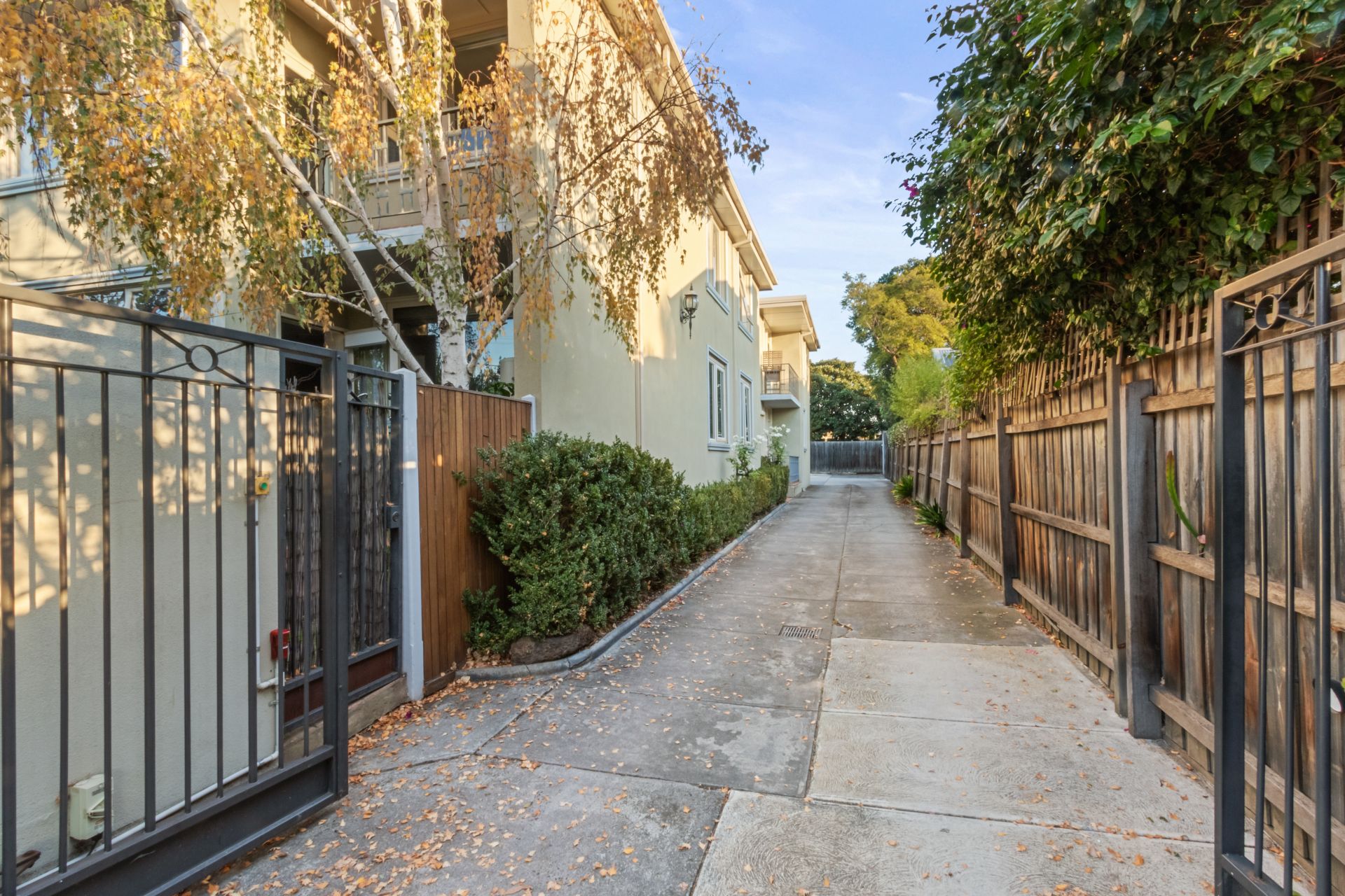 Gorgeous Ground Floor Apartment In Prime Location!