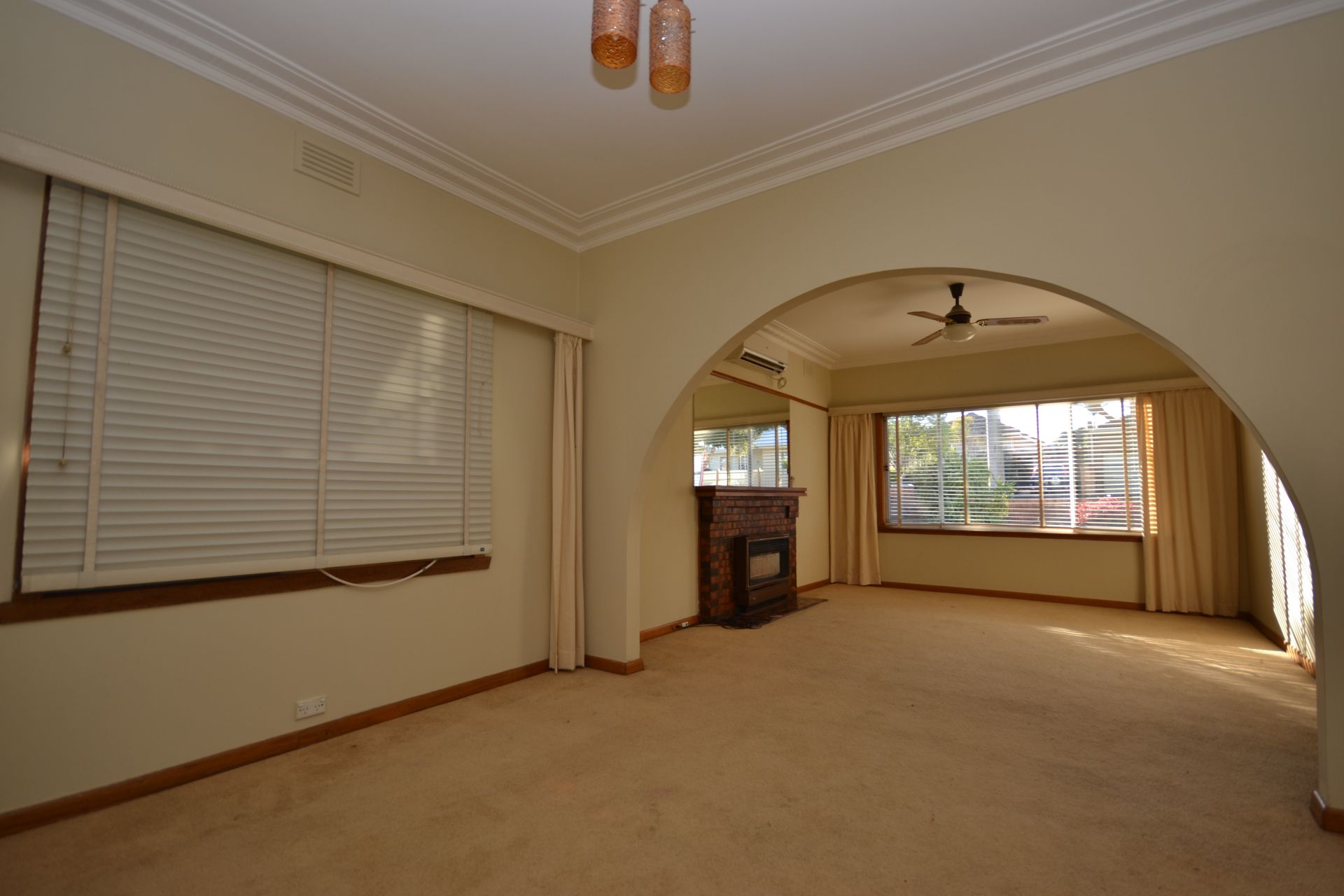 READY TO MOVE INTO NOW. GREAT VALUE AND WILL NOT LAST LONG AT THIS LOW PRICE