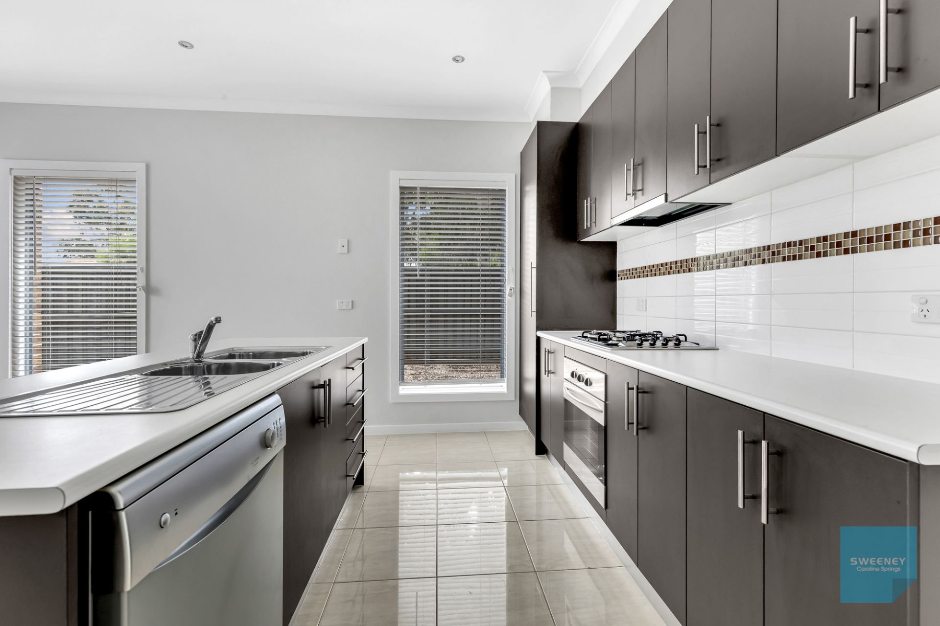 4/1 Dargi Green, Caroline Springs - Thumbnail 4