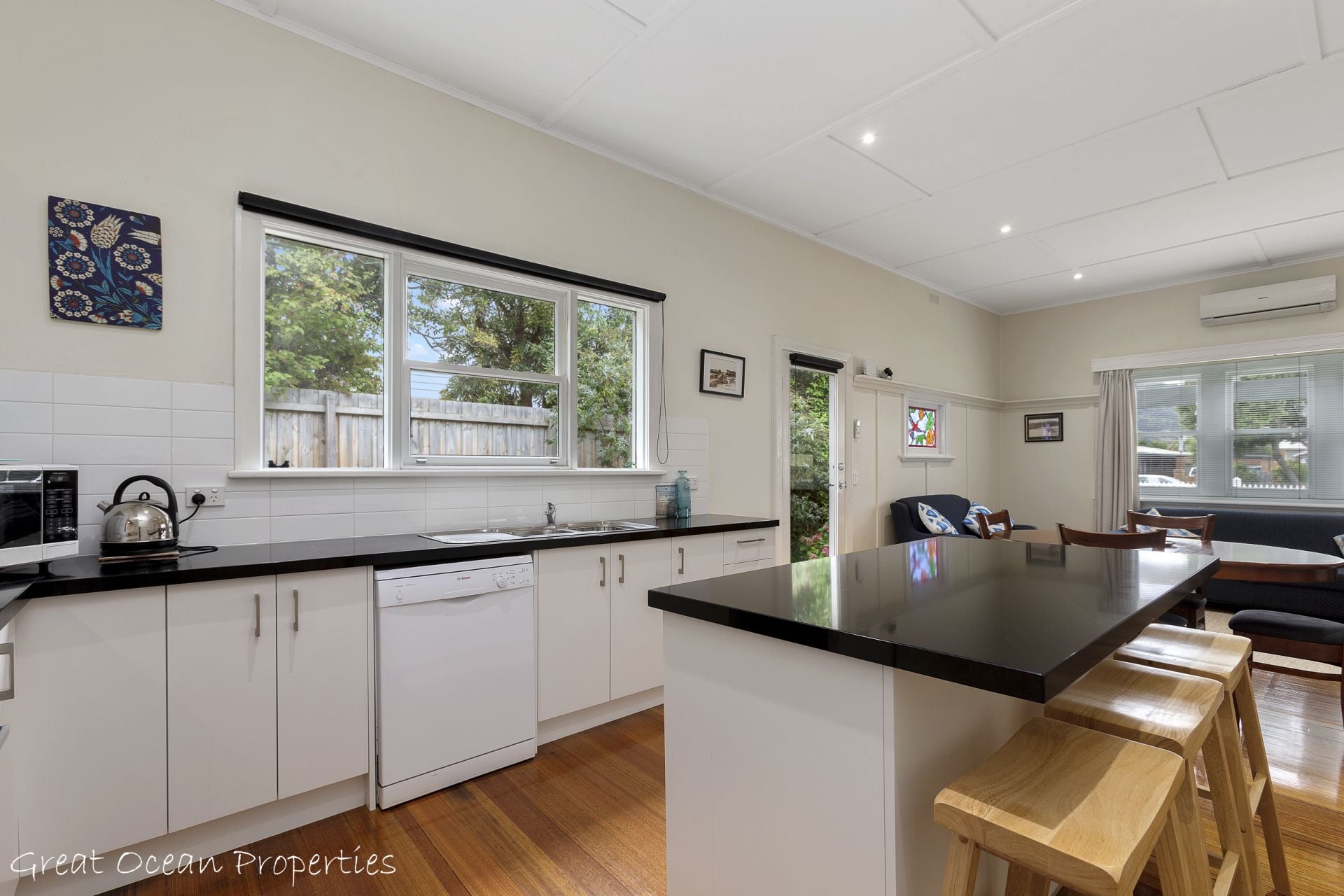 15 Moore Street, Apollo Bay - Thumbnail 4