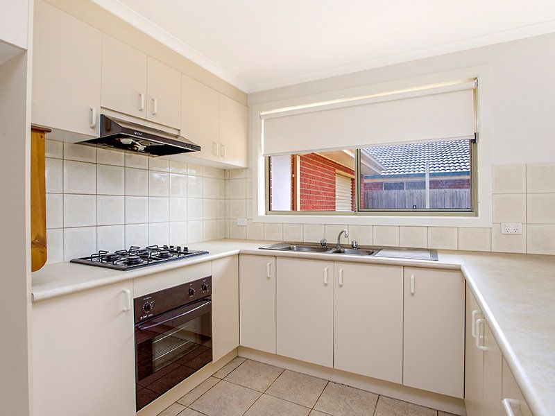 6 James Austin Way, Seabrook - Thumbnail 3