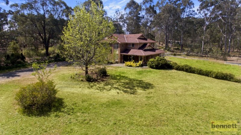 677 Londonderry Road, Londonderry - Thumbnail 2