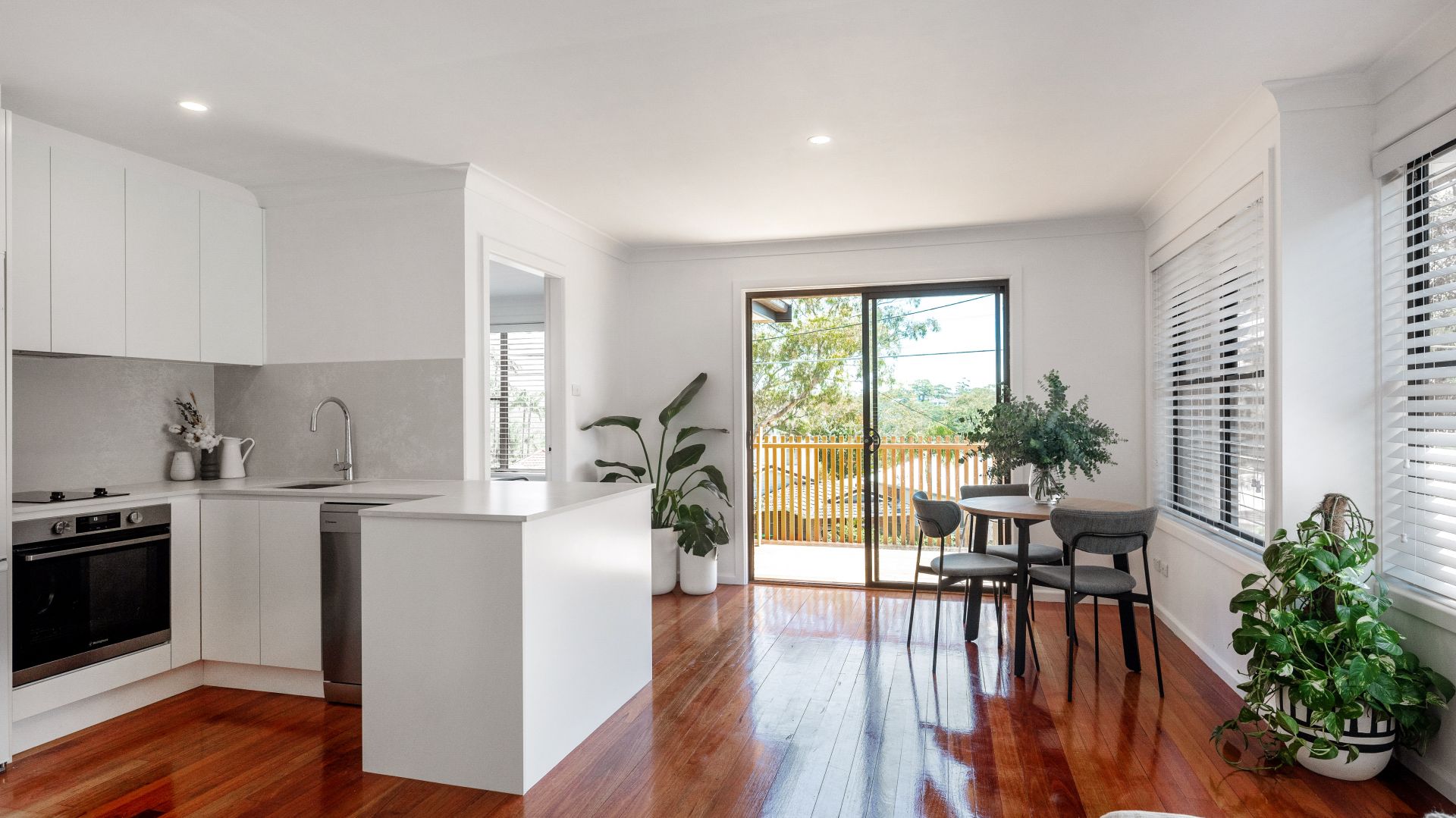 8a Mirral Road, Caringbah South NSW, Caringbah South - Thumbnail 3