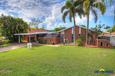 LOVELY STREET APPEAL, SPACIOUS UPDATED FAMILY HOME LOCATED IN A QUIET COURT. IN-GROUND POOL & EXTRA ROOM / TEENAGERS RETREAT...