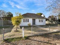 7 Devenish Road, St James VIC, St James - Image 1