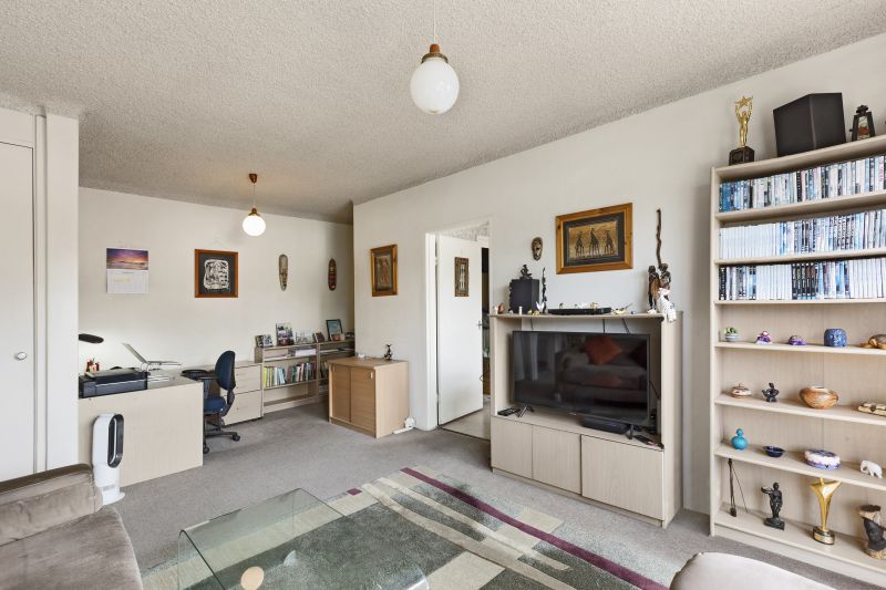 9/31 Church Street, Birchgrove