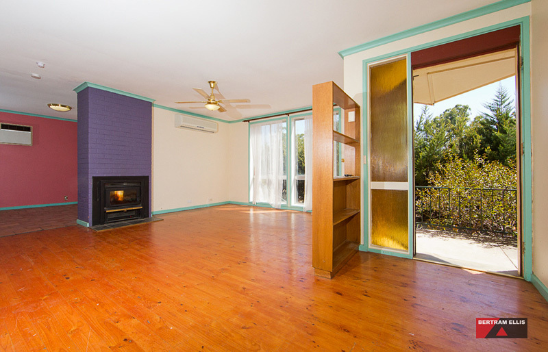 61  Kalgoorlie Crescent, Fisher - Thumbnail 4
