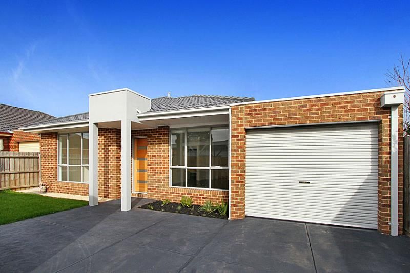 HEAD DOWN TO HENTY!