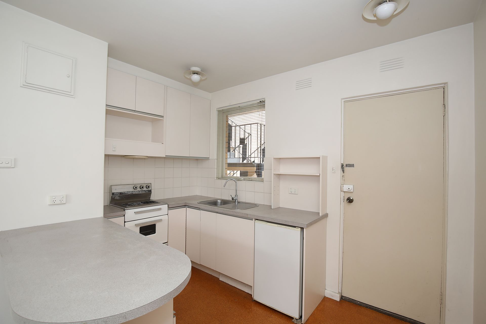 16/77 Park Street, South Yarra - Thumbnail 4