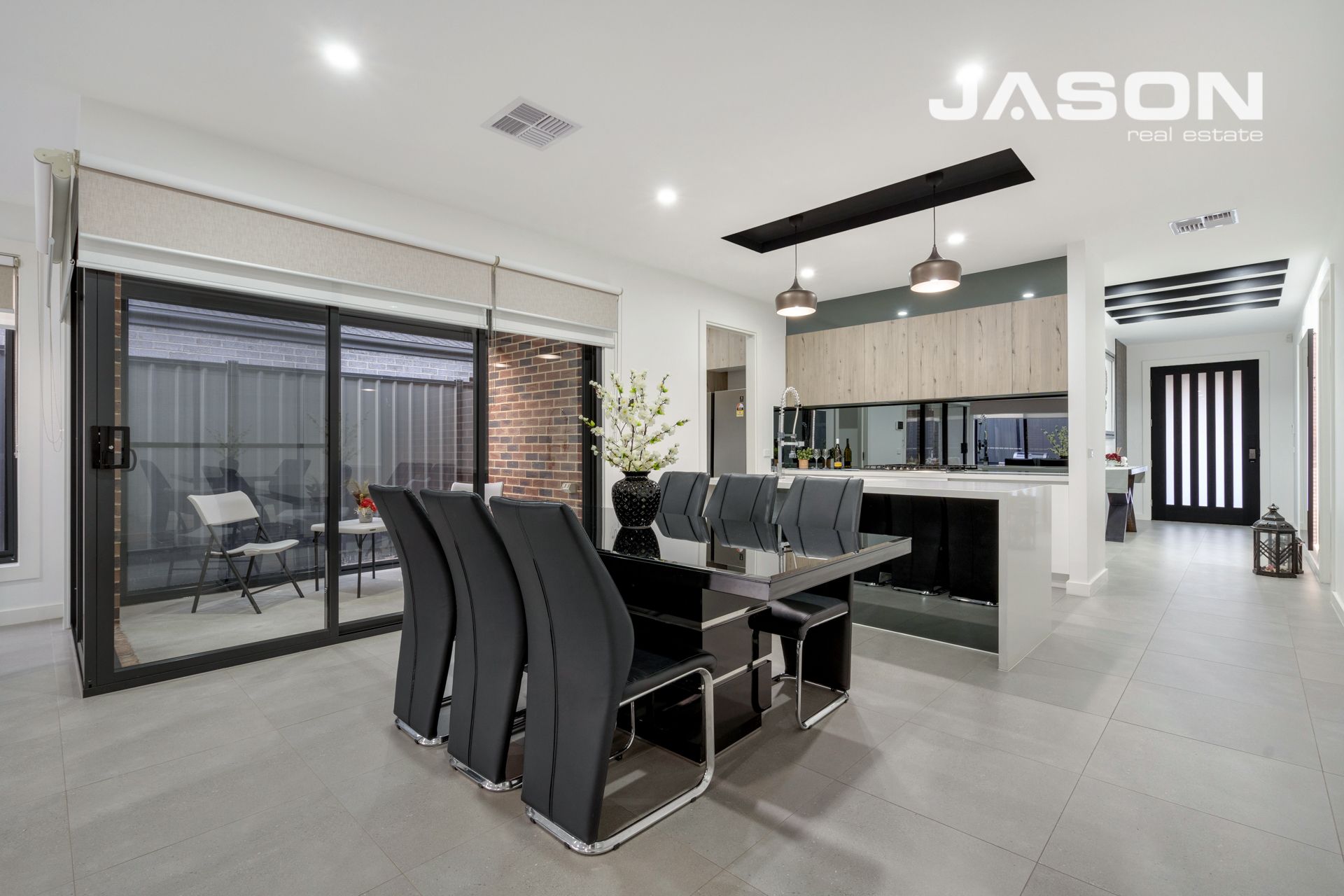 33 Crestwood Road, Greenvale Jason Real Estate