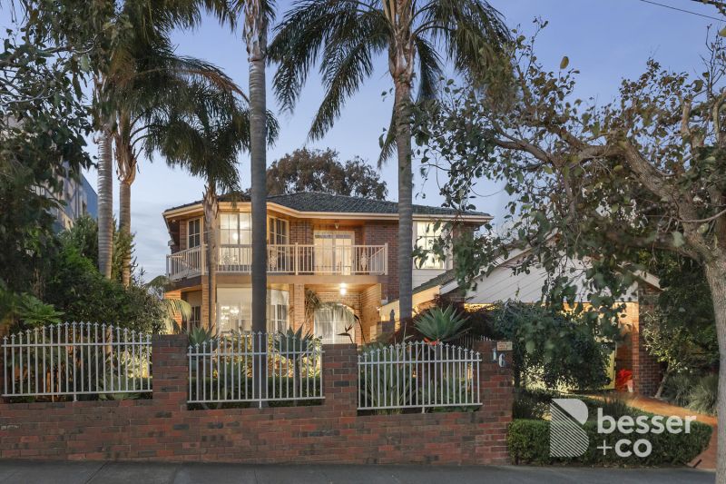 16 Sea View Street, Caulfield South - Thumbnail 2