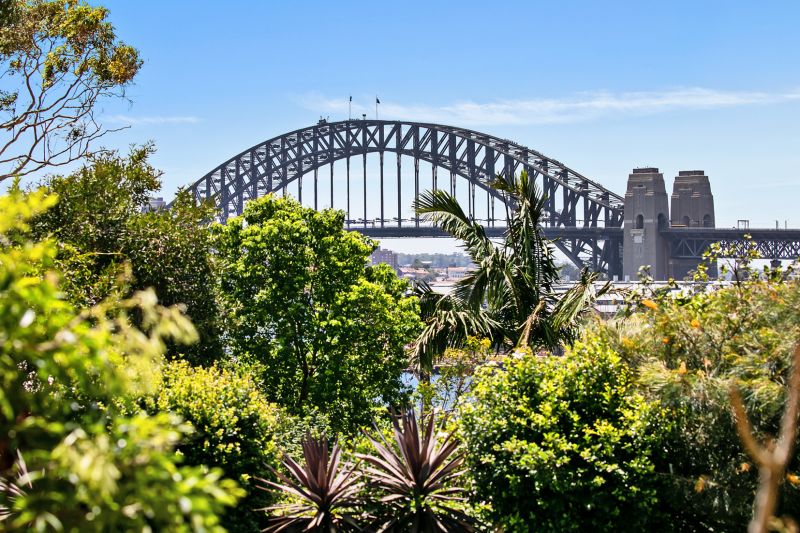 9 Paul Street, Balmain East