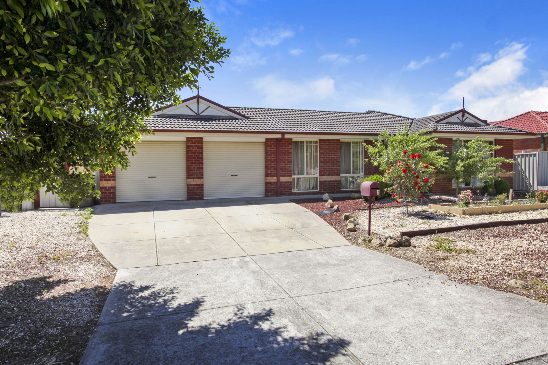 2 Moreton Close, Caroline Springs - Thumbnail 3
