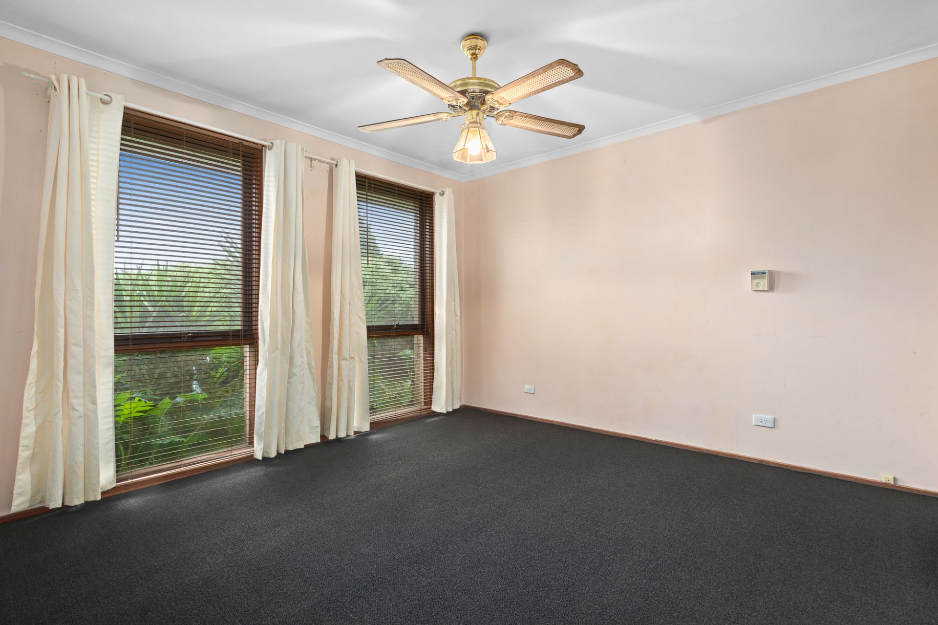 Real Estate For Sale 4 Kempton Court Epping , VIC