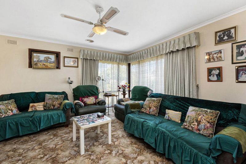 70 McIntyre Drive, Altona - Thumbnail 5