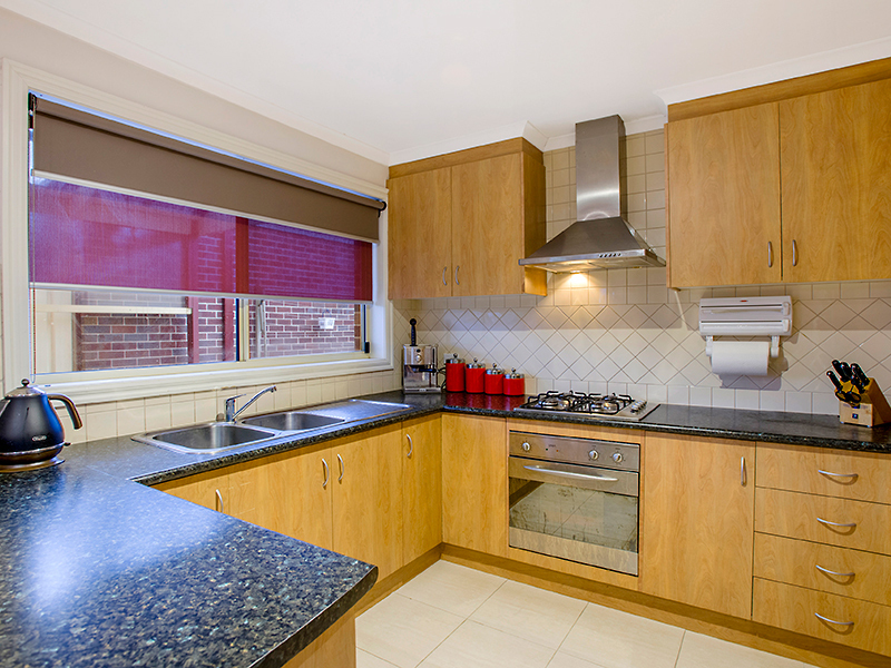 24 Kensington Crescent, Altona Meadows - Thumbnail 4