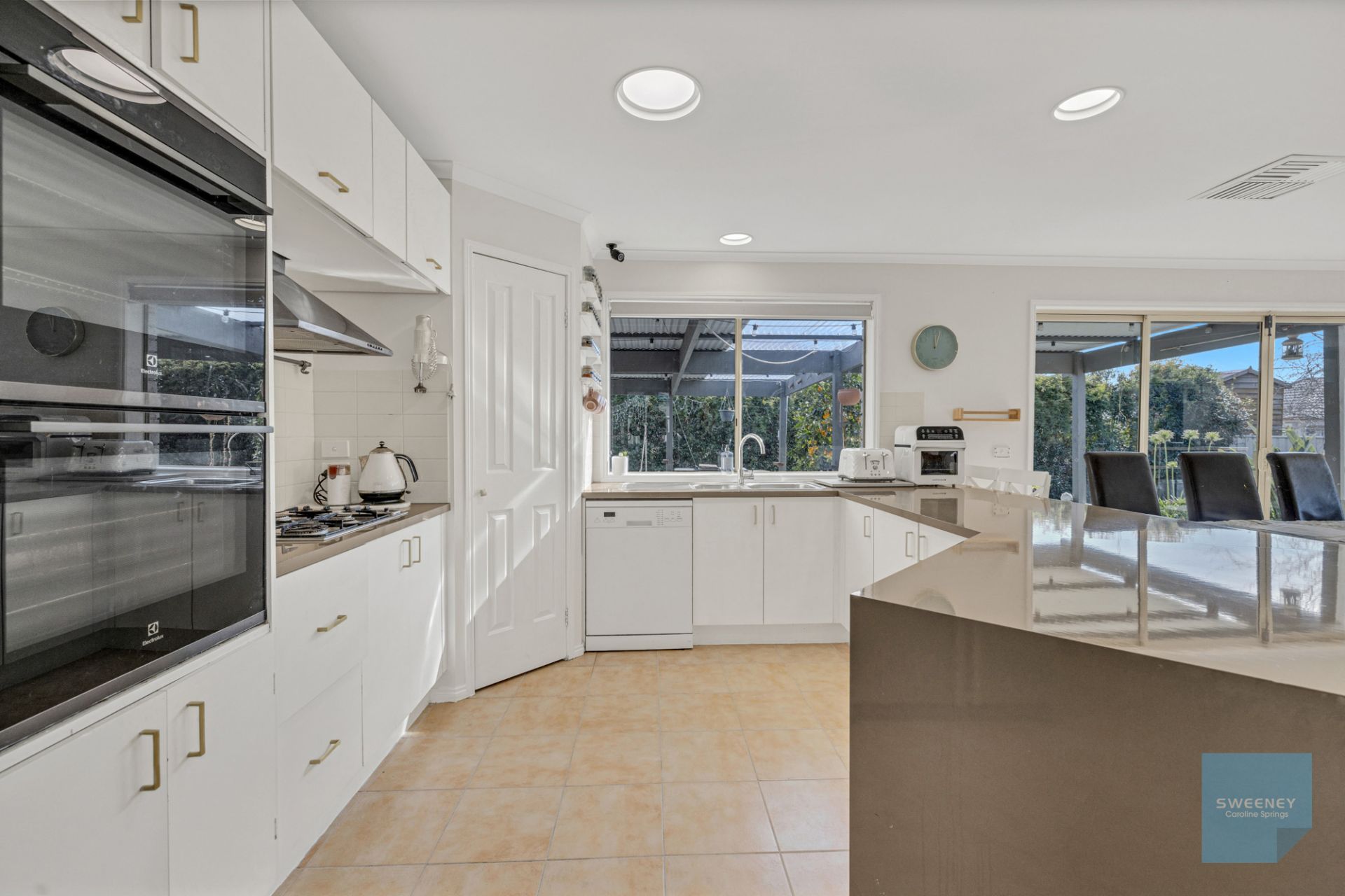 32 Wyperfeld Circuit, Caroline Springs - Thumbnail 4