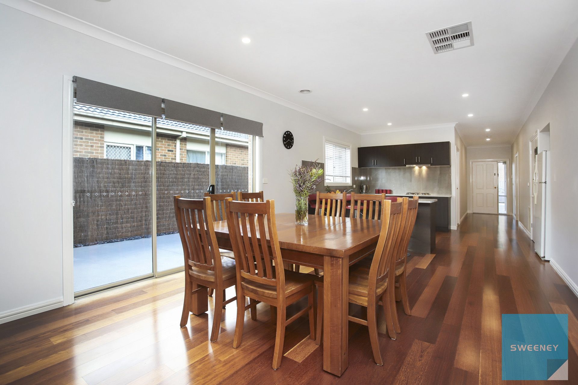 6 Scarvell Crescent, Caroline Springs - Thumbnail 4