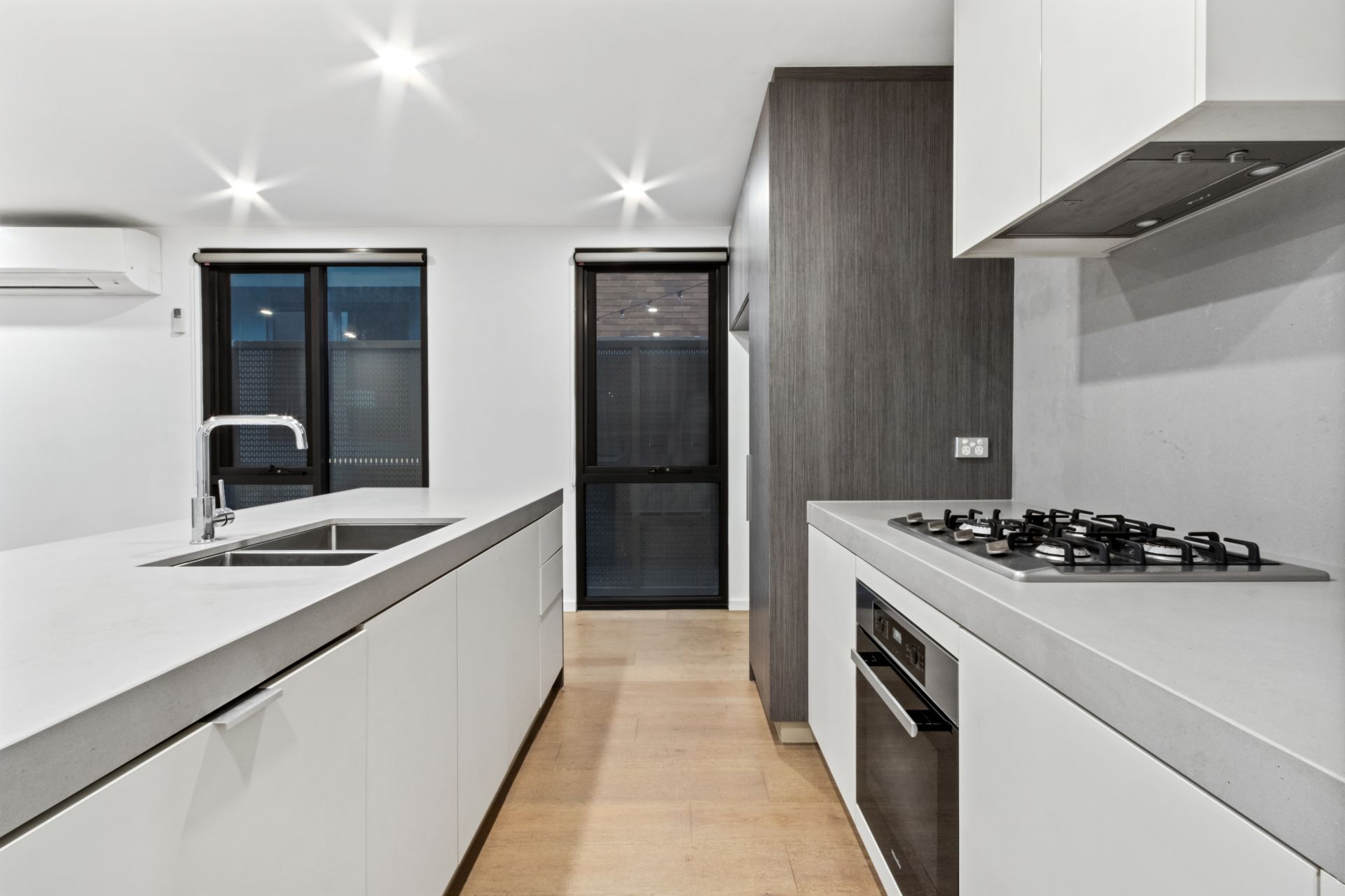 Luxurious Designer Apartment in Abbotsford with Premium Features