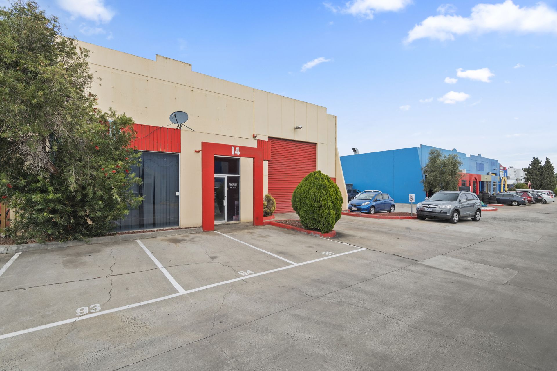 WEL LOCATED FACTORY / WAREHOUSE