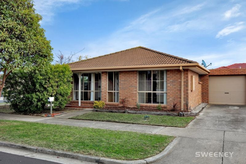 1/1 Green Court, Altona - Thumbnail 2