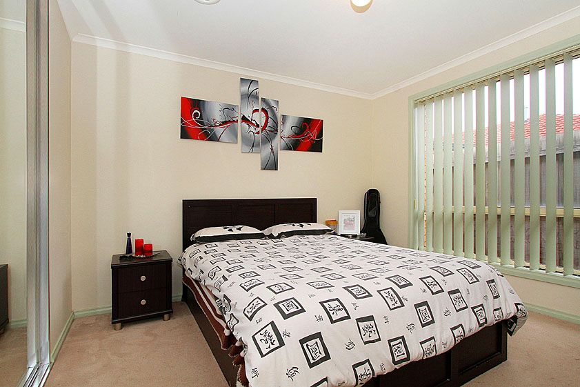 GENEROUS IN LIGHT, SIZE & COMFORT  *Insp Tue 31st Jul @ 4:20pm*