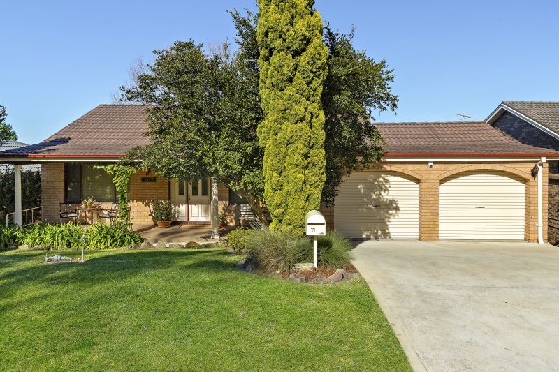 Real Estate For Sale 11 Medway Drive Mount Keira , NSW