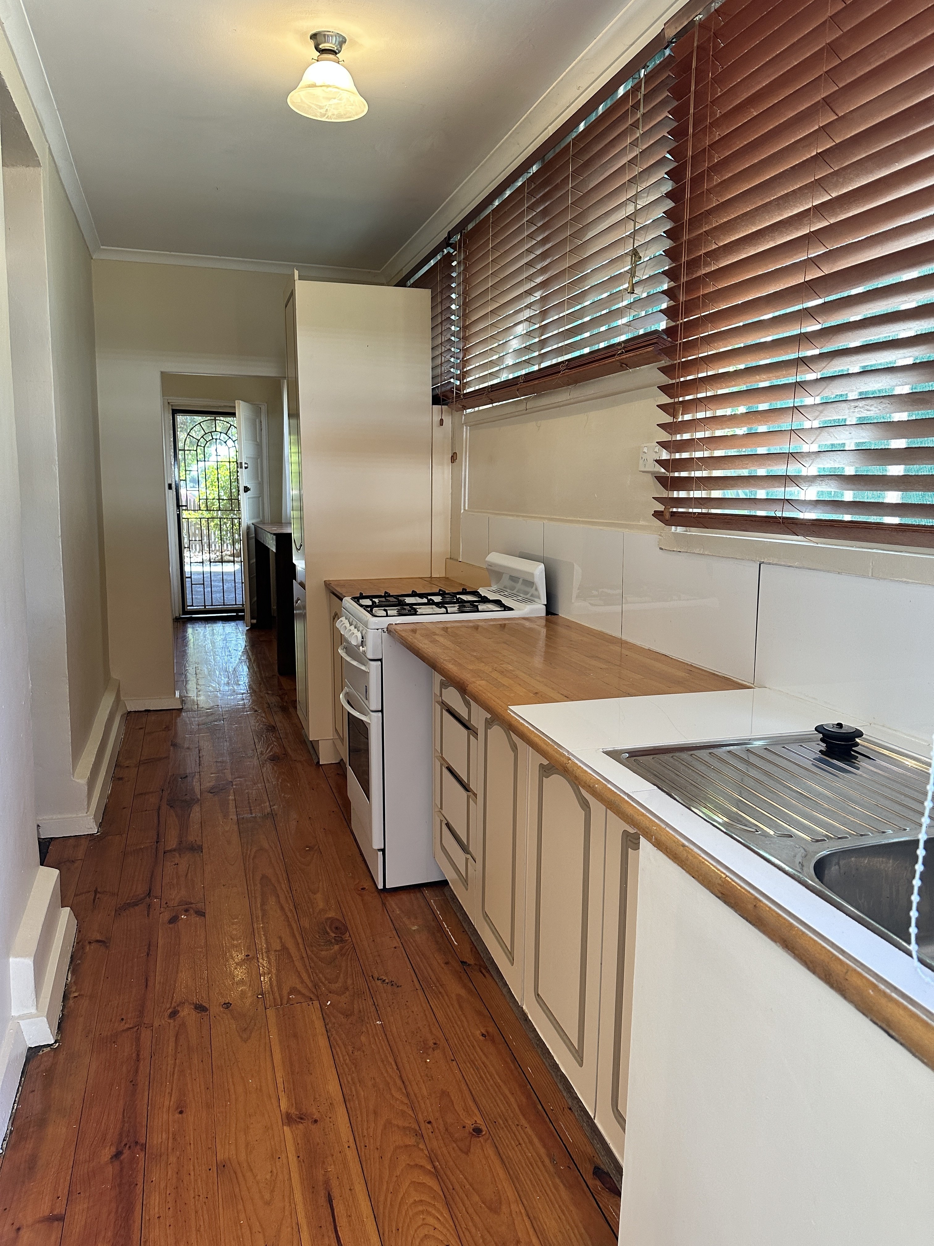 2/145 South Road Mile End 5031
