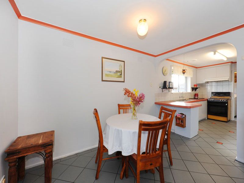 16 Frazer Avenue, Altona - Thumbnail 5