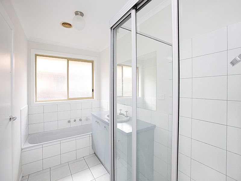 2/8 Trembath Court, Altona Meadows - Thumbnail 6