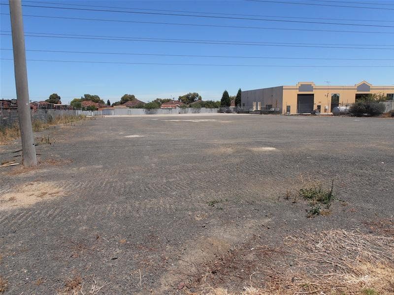 3,700 SQM PLUS SITE