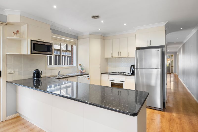 11 Pro Hart Way, Caroline Springs