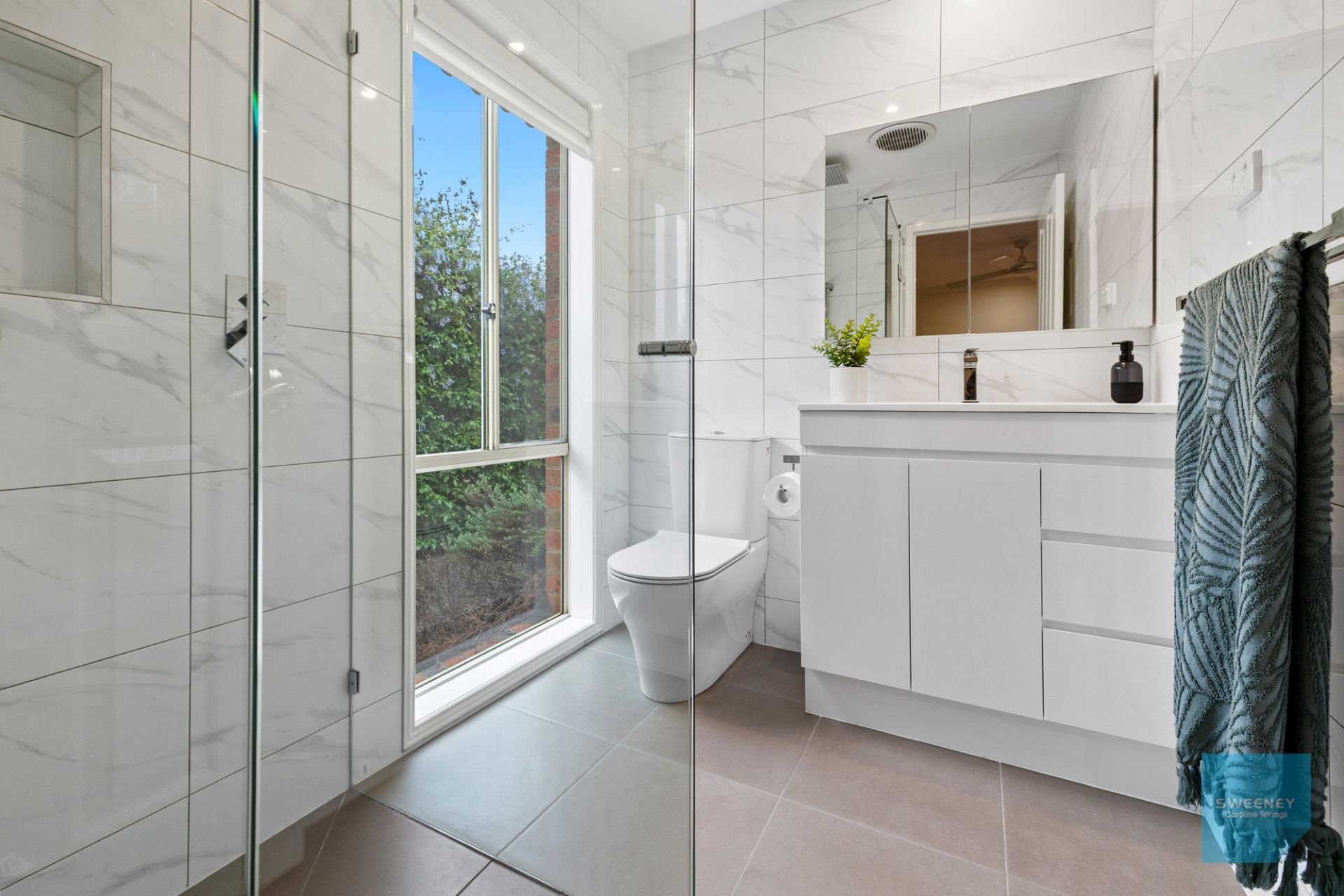 15 Hammersley Place, Caroline Springs - Thumbnail 5