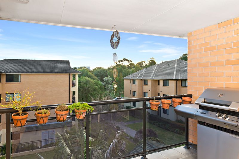 Sold - Modern Top Floor Retreat in Peaceful Surrounds