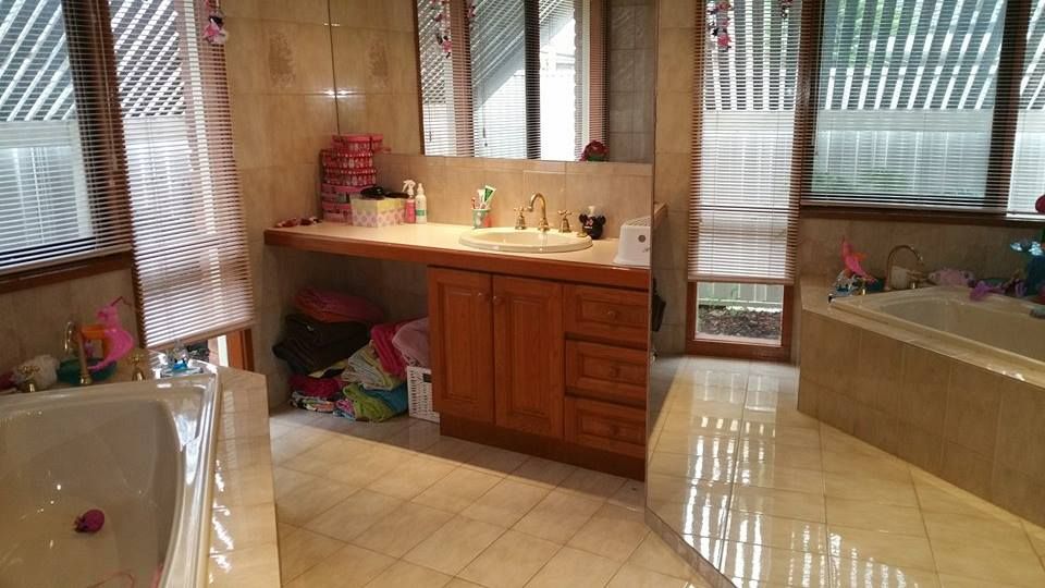 4 BEDROOM HOME IN A PRIME LOCATION