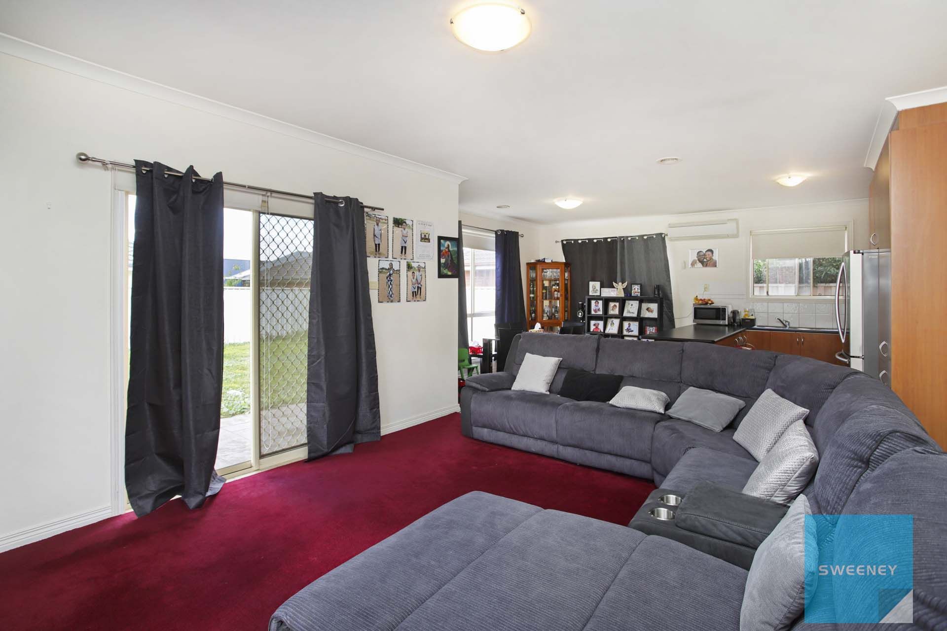 52 Naracoorte Drive, Caroline Springs - Thumbnail 7