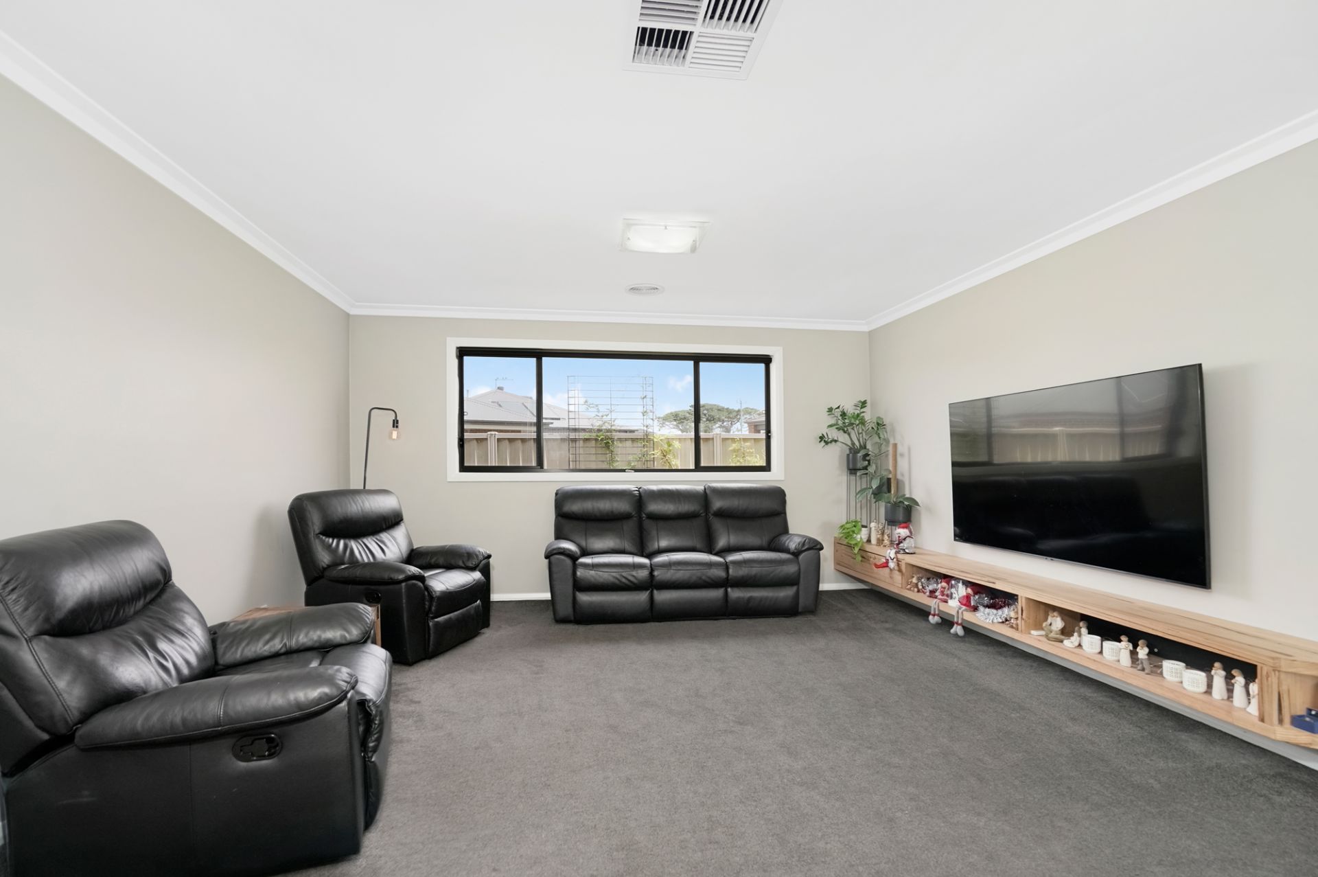 18 Davcol Drive Sebastopol VIC, Sebastopol - Thumbnail 4