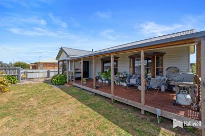 3
 
 
 
  
 
 
 1
 
 
 
  
 
 
 2
 
 
 
 
 
 
 
 98 Bradshaw Street, Latrobe TAS 7307, Latrobe - Thumbnail 2