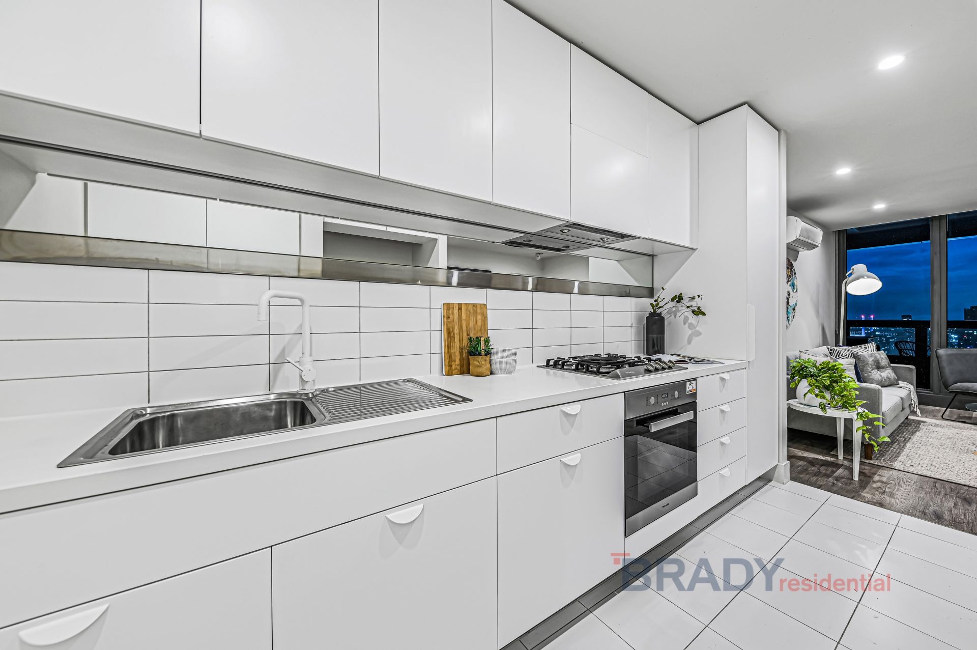2205/500 Elizabeth Street Melbourne VIC, Melbourne - Thumbnail 3