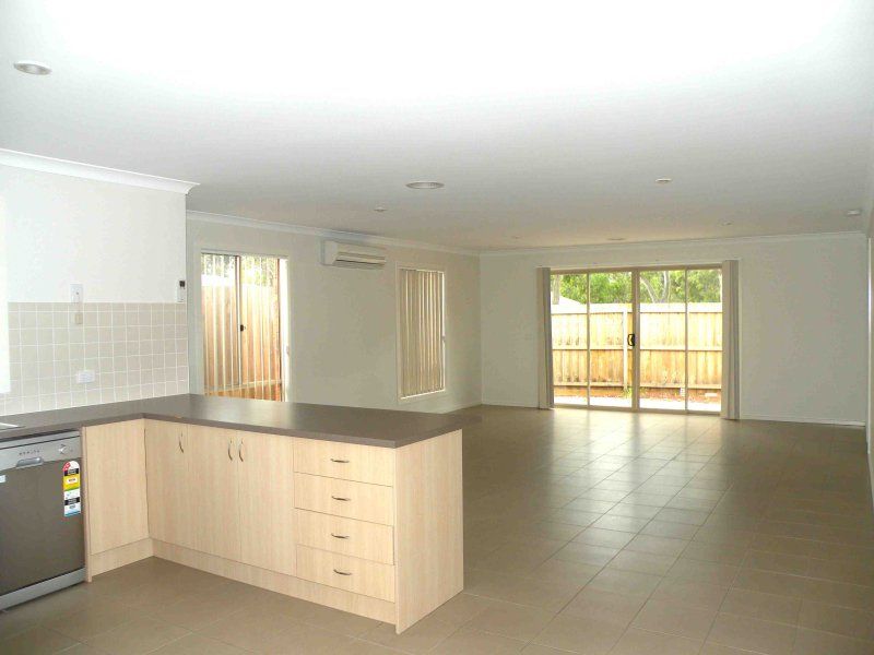 4 Glory Street SOUTH MORANG, South Morang - Thumbnail 4
