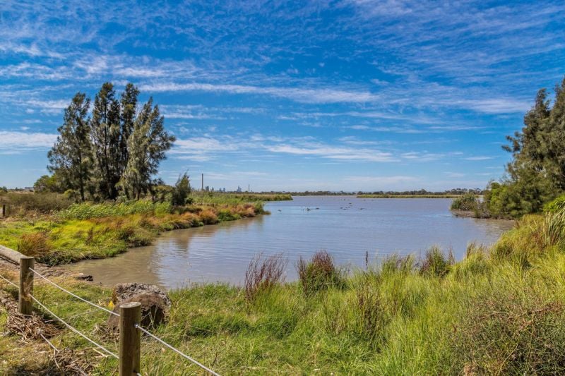 70 McIntyre Drive, Altona - Thumbnail 7