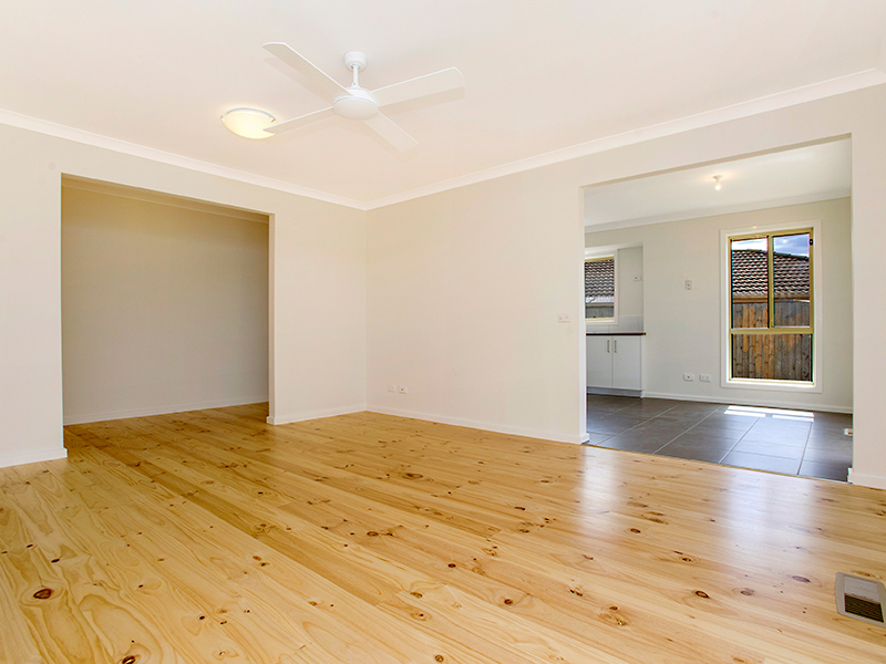 4 Iluka Drive, Werribee - Thumbnail 4